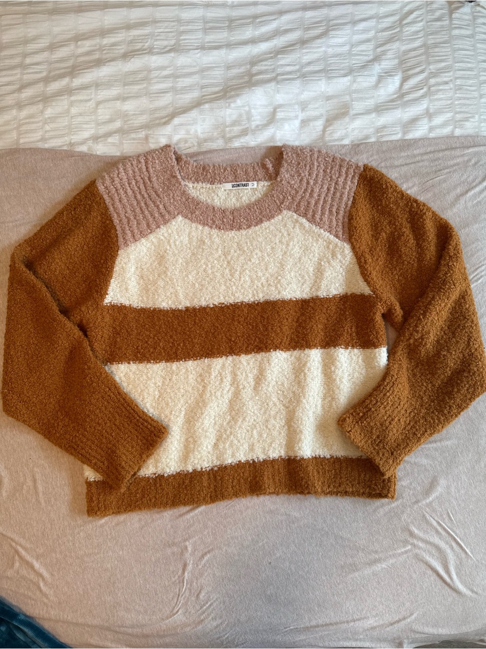 Self Contrast Sweater Size M